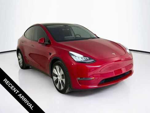 Used 2022 Tesla Model Y Long Range AWD/4WD image 1