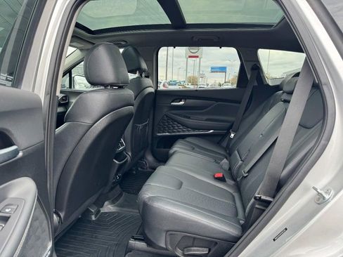 Used 2019 Hyundai Santa Fe SEL w/ Cargo Package image 10