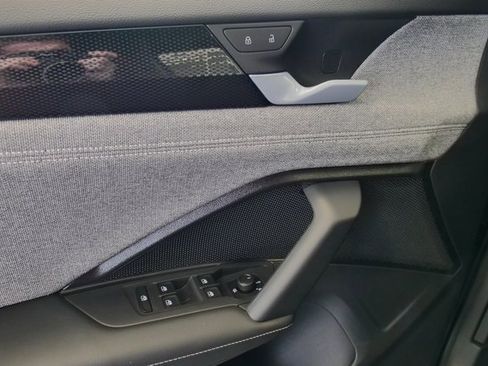 New 2026 Volkswagen Tiguan S image 27