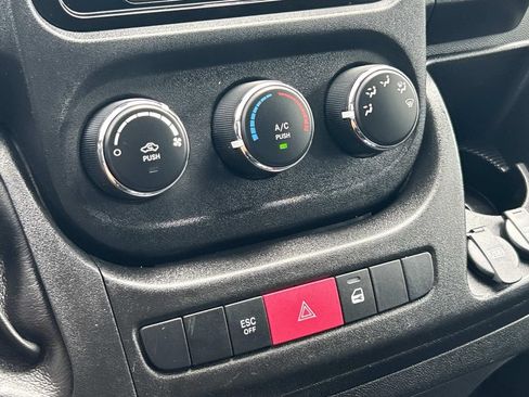 Used 2020 RAM ProMaster 2500 FWD image 30
