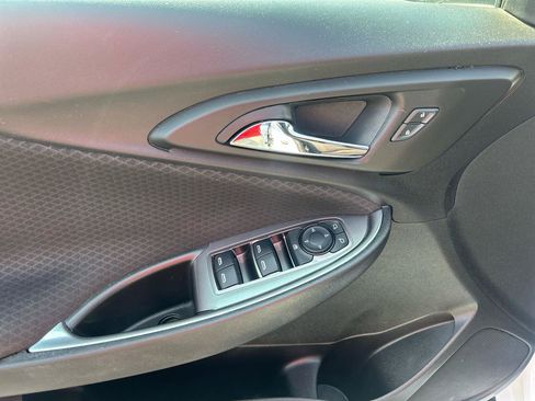 Used 2020 Chevrolet Malibu LT FWD image 11