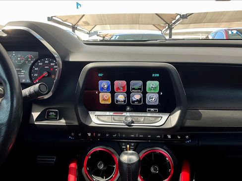 Used 2018 Chevrolet Camaro SS RWD image 36