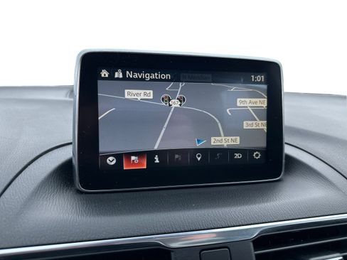 Used 2014 MAZDA MAZDA3 s Grand Touring w/ Technology Package image 21