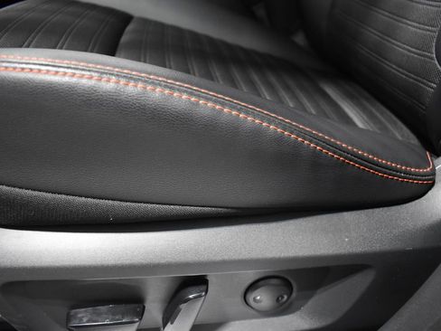 Certified 2025 Nissan Rogue SV AWD/4WD image 17