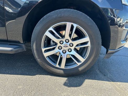 Used 2024 Ford Expedition Limited AWD/4WD image 11