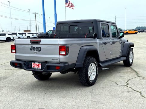 Used 2020 Jeep Gladiator Sport w/ Quick Order Package 24S AWD/4WD image 7