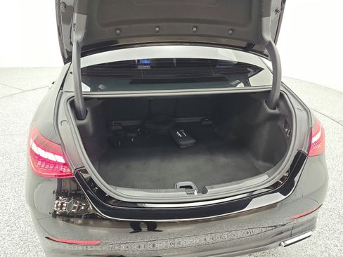 Used 2023 Mercedes-Benz C 300 Sedan image 25