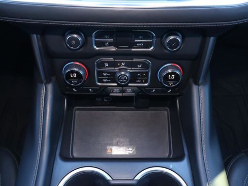 Used 2024 Chevrolet Tahoe Z71 w/ Luxury Package image 27