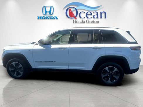 Used 2024 Jeep Grand Cherokee Limited 4xe AWD/4WD image 6