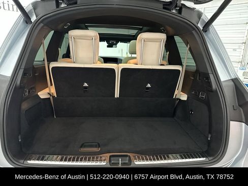 Used 2025 Mercedes-Benz GLS 450 4MATIC image 31