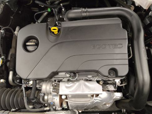 Used 2025 Chevrolet Malibu LS FWD image 30
