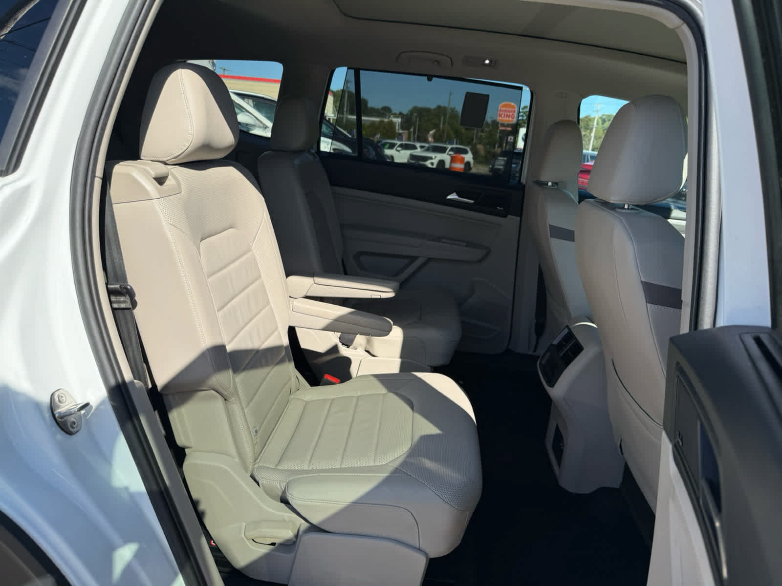 Used 2021 Volkswagen Atlas SEL Premium AWD/4WD image 12