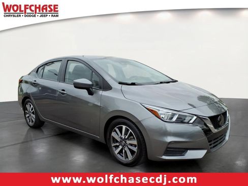 Used 2020 Nissan Versa SV FWD image 7