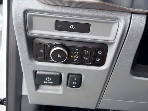 New 2025 Ford F150 Lariat w/ Equipment Group 501A Mid image 40