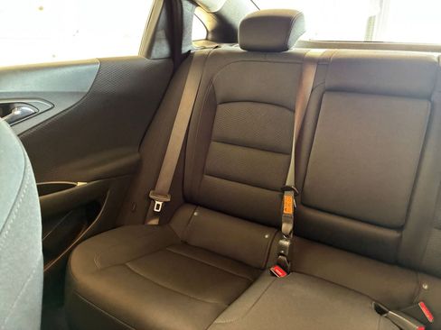 Used 2024 Chevrolet Malibu LT image 40
