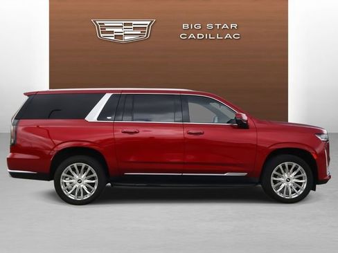 Used 2022 Cadillac Escalade ESV Premium Luxury image 6