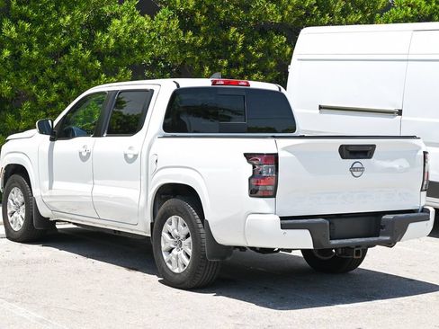 Used 2023 Nissan Frontier SV w/ SV Convenience Package RWD image 4
