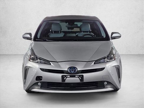 Used 2022 Toyota Prius Limited image 2