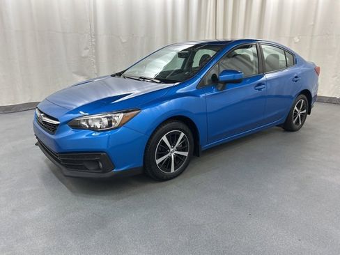 Used 2022 Subaru Impreza Premium image 2