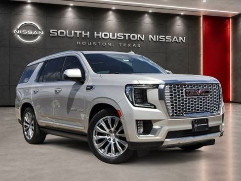 Used 2022 GMC Yukon Denali w/ Denali Ultimate Package RWD image 1