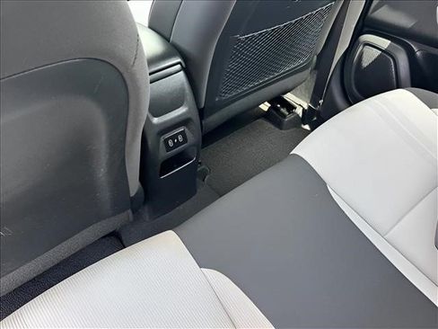 Certified 2024 Hyundai Venue SEL FWD image 16