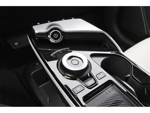 Used 2024 Kia EV6 GT-Line w/ GT-Line White Seat Package image 29