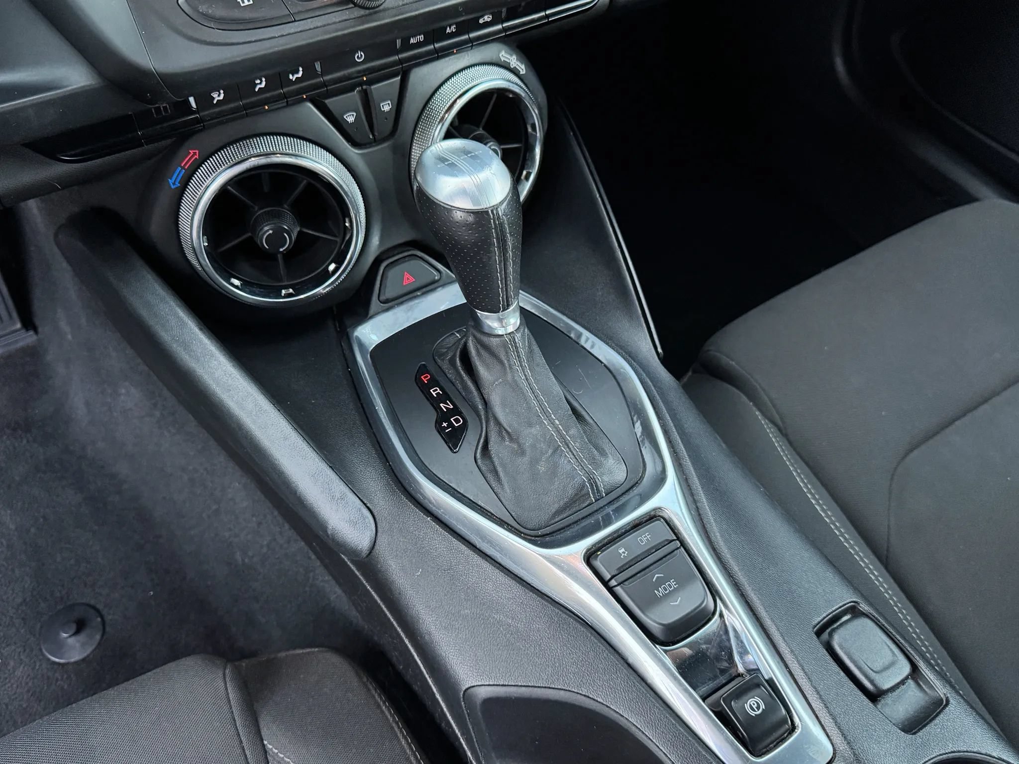 Used 2017 Chevrolet Camaro SS RWD image 25