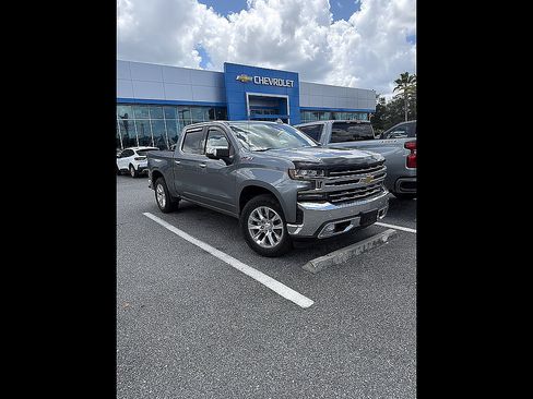 Used 2020 Chevrolet Silverado 1500 LTZ w/ LTZ Premium Package AWD/4WD image 6