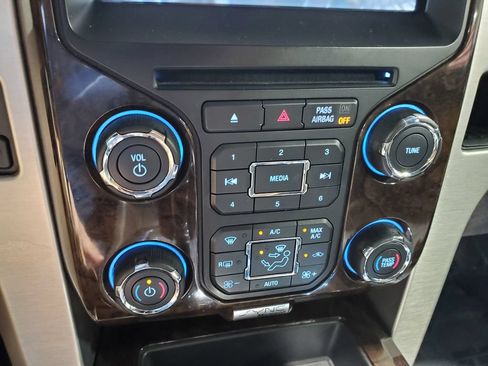 Used 2013 Ford F150 Platinum RWD image 30