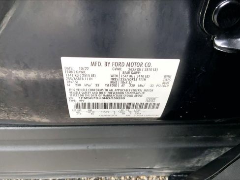 Used 2022 Ford Explorer XLT image 33