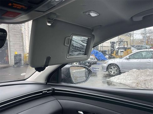 Used 2023 Hyundai Tucson Limited w/ Cargo Package image 32