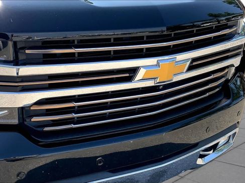 Used 2021 Chevrolet Silverado 1500 High Country w/ Technology Package AWD/4WD image 29