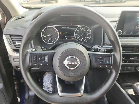 Certified 2024 Nissan Rogue SV image 19