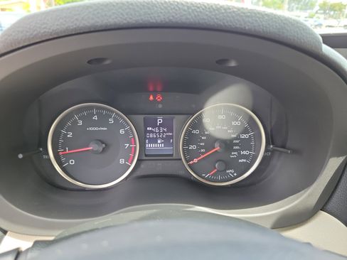 Used 2014 Subaru Crosstrek 2.0i Limited AWD/4WD image 17