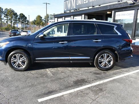 Used 2019 INFINITI QX60 Luxe w/ Essential Package image 9