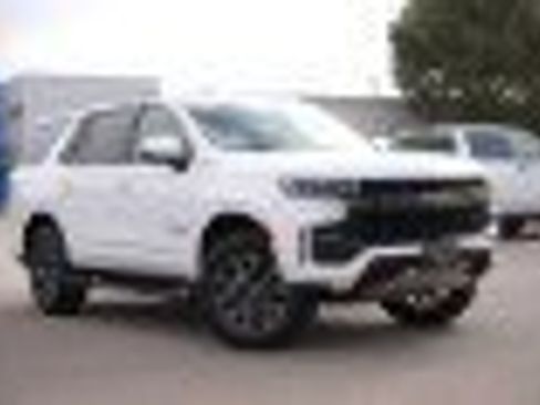 Used 2021 Chevrolet Tahoe Z71 w/ Z71 Off-Road Package image 1