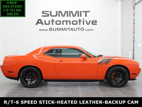 Used 2009 Dodge Challenger R/T RWD image 1