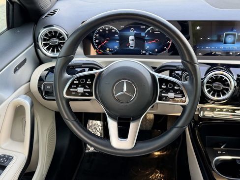 Used 2022 Mercedes-Benz A 220 image 14