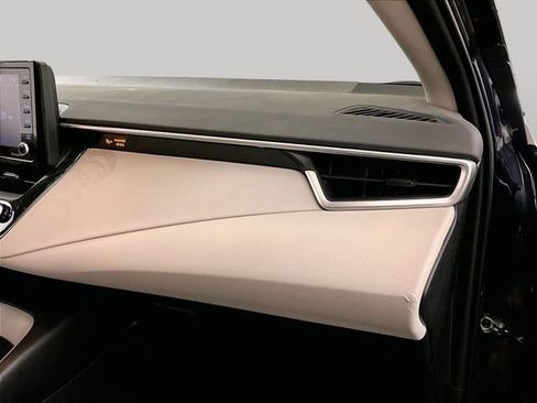 Used 2022 Toyota Corolla LE FWD image 15