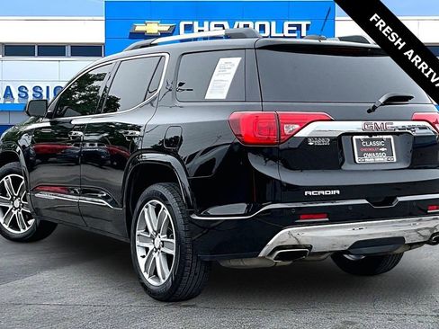 Used 2019 GMC Acadia Denali w/ Technology Package FWD image 4
