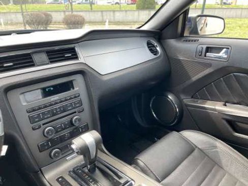 Used 2010 Ford Mustang Coupe RWD image 75