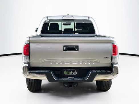 Used 2023 Toyota Tacoma TRD Off-Road image 7