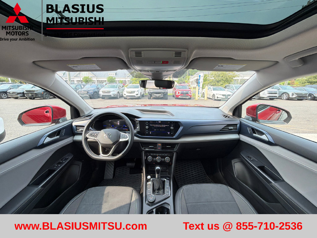 Used 2024 Volkswagen Taos SE w/ Panoramic Sunroof Package AWD/4WD image 35