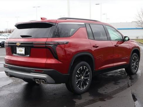 New 2026 Chevrolet Traverse LT w/ Sun and Wheel Package image 8