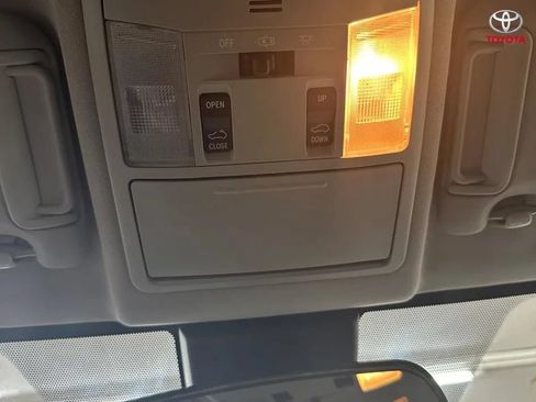 Used 2017 Toyota RAV4 XLE w/ Carpet Mat Package FWD image 30