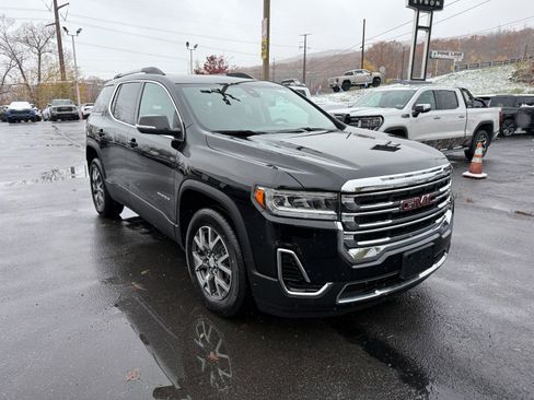 Used 2023 GMC Acadia SLE w/ Driver Convenience Package image 7