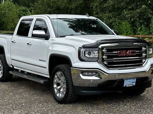 Used 2018 GMC Sierra 1500 SLT w/ SLT Premium Package AWD/4WD image 2