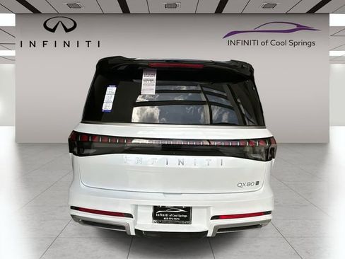 New 2026 INFINITI QX80 Luxe w/ Cargo Package AWD/4WD image 4
