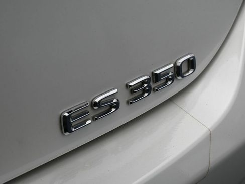 Used 2019 Lexus ES 350 w/ Premium Package image 44