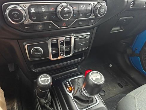 Used 2022 Jeep Wrangler Unlimited Sport S w/ Sun And Sound Package image 15